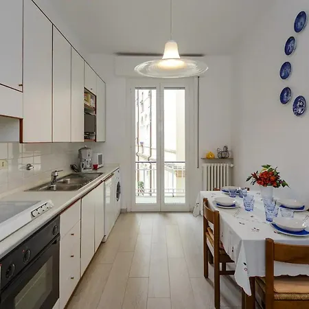 Apartament Casaviva - Comfy Flat With Parking In Santa M
