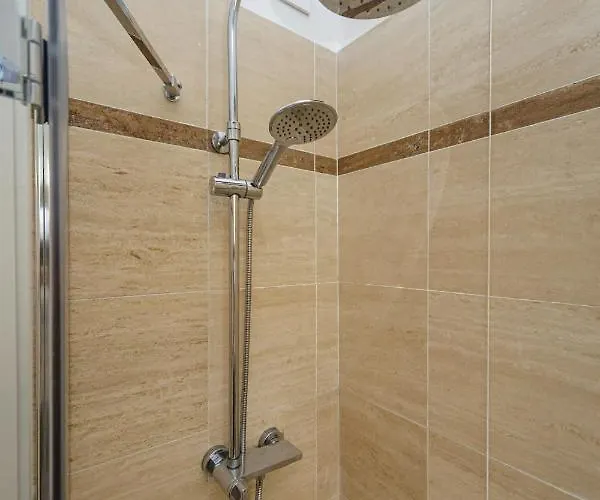 Διαμέρισμα Casaviva - Comfy Flat With Parking In Santa M