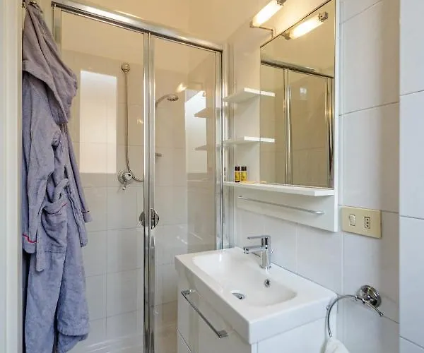 Διαμέρισμα Casaviva - Comfy Flat With Parking In Santa M *